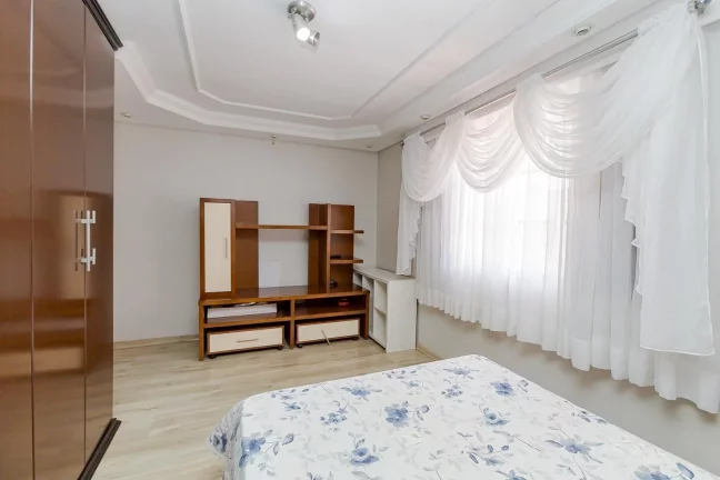 Imagem Sobrado 3 quartos no Guaíra