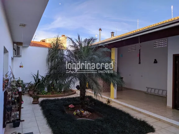 Imagem Casa à venda 4 Quartos, 1 Suite, 4 Vagas, 250M², Santa Mônica, Londrina - PR