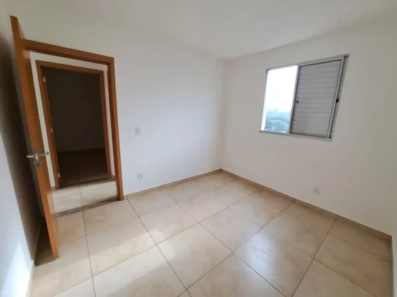Imagem Garagem , sala, cozinha, banheiro social, 2 dormitórios e área de serviço.o Condominio oferece po...