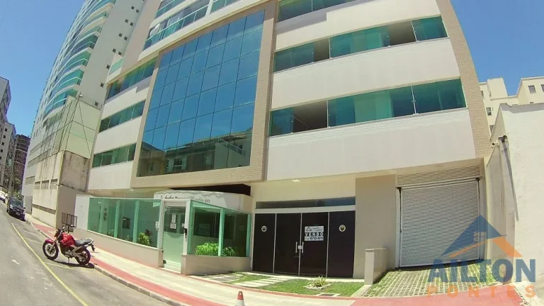 Imagem Loja Comercial à Venda na Quadra do Mar na Praia do Morro - Guarapari/ES