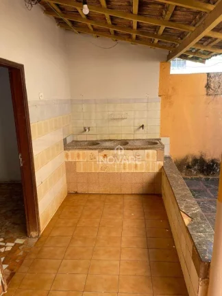 Imagem Casa com 3 dormitórios à venda, 164 m² por R$ 350.000,00 - Setor Anhangüera - Itumbiara/GO