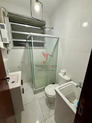 Imagem Aluga-se, Studio mobiliado em Copacabana Quadra da praia