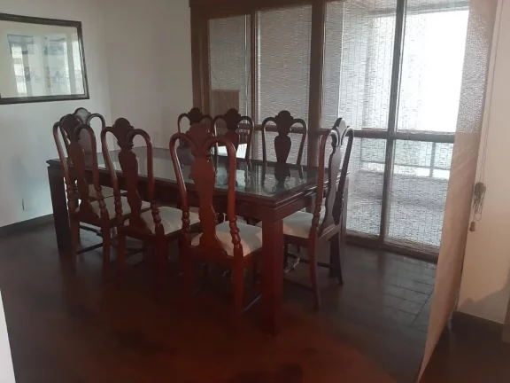 Imagem Apartamento de Luxo no Itaim Bibi: 4 Quartos, 2 Suítes, 3 Banheiros, 3 Vagas - 181m² - São Paulo-SP