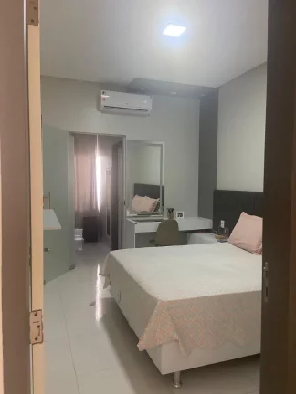 Imagem Casa Bairro Ouro Preto, energia solar com 8 placas, Móveis planejados sala hom