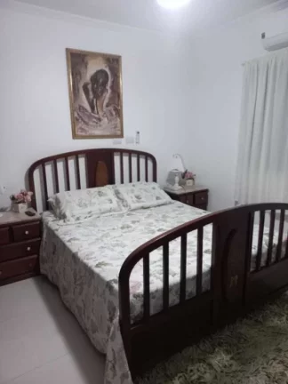 Imagem APARTAMENTO AMPLO REFORMADO, COM 3 SUÍTES, 1 QUADRA DA PRAIA DE PITANGUEIRAS, COM LAZER E 2 VAGAS DE GARAGEM