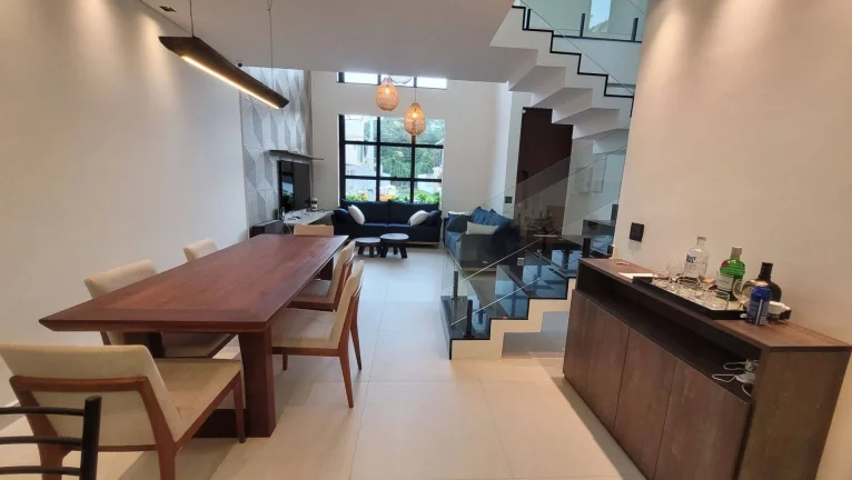 Imagem Village com 4 dormitórios à venda, 205 m por R$ 3.800.000,00 Riviera M.24
