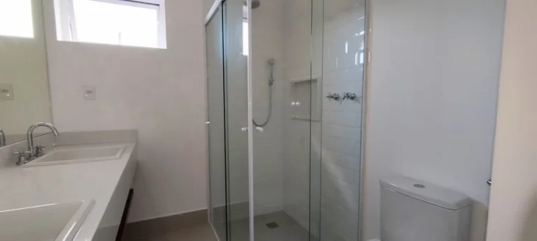 Imagem Apartamento 144 M², 3Q, 1 Suíte, 3º opcional, todo reformado, sala e cozinha gourmet integrados com forno e cooktop, academia, playground, ar split.