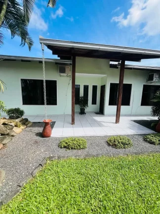 Imagem Casa com 2 dormitórios sendo 1 suíte e 10 vagas sendo 3 cobertas - Costa e Silva | Joinville/SC