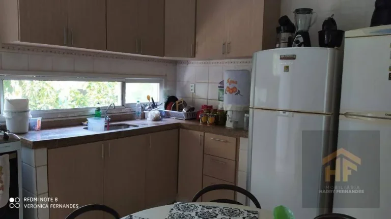 Imagem Casa de 250m² à venda, com 3 quartos (1 suíte), localizada no Sítio dos Pintos, Recife - Pernambuco.