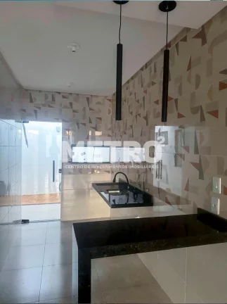 Imagem Casa à venda no Bairro Dom Avelar com 3 quartos, sendo 1 suíte, PETROLINA - PE
