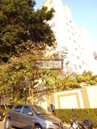 Imagem Vendo SUPER Oportunidade no Jardim Lalo. Apartamento de 2 Dormitórios com Armários, Cozinha com planejados, 1 vaga de garagem. Valor R$ 320.000 valor de oportunidade.