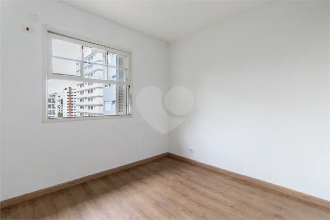 Sobrado à venda com 3 quartos, sendo 1 suíte, em Real Parque, São Paulo - SP