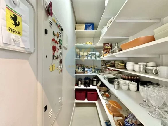 Imagem Casa em Condomínio a Venda no bairro Granja Viana - Cotia, SP