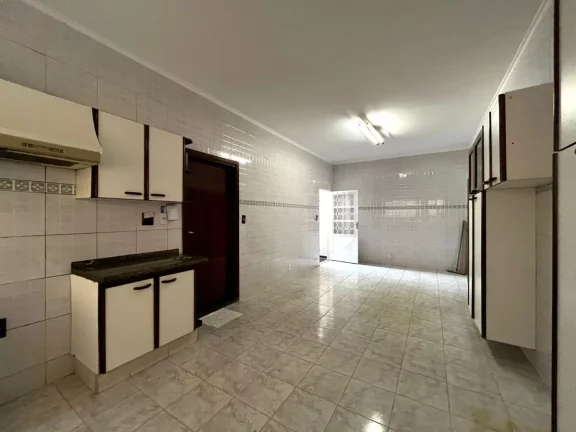 Imagem Casa tipo para venda em Prolongamento Jardim Doutor Antônio Petráglia com 3 quartos, sendo 1 suíte, 183m2