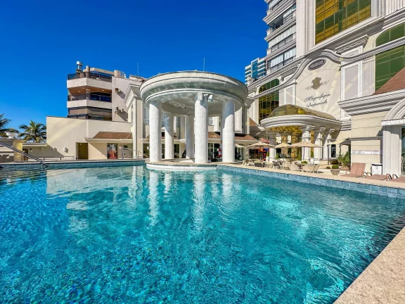 Imagem Apartamento com 4 dormitórios à venda sendo 4 suítes, 217.9 m² por - R$ 11.500.000,00 - Meia Praia - Itapema/SC