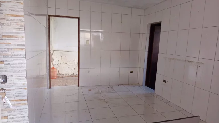 Imagem VENDO CASA COM QUINTAL NO BAIRRO CAMPO GRANDE!