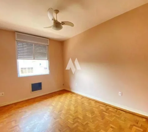 Imagem Apartamento Amplo e Reformado- pronto para morar - 03 Quartos na AV.: Ana Costa próximo a Rua Carvalho de Mendonça