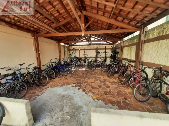 Imagem Apartamento à venda na Guilhermina, Praia Grande-SP: 1 quarto, 1 sala, 1 banheiro e vaga de garagem. Confira!