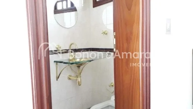 Imagem Belíssima casa à venda Jardim Paiquerê - Valinhos.
Bem espaçosa, com sala para 2 ambientes e pé...