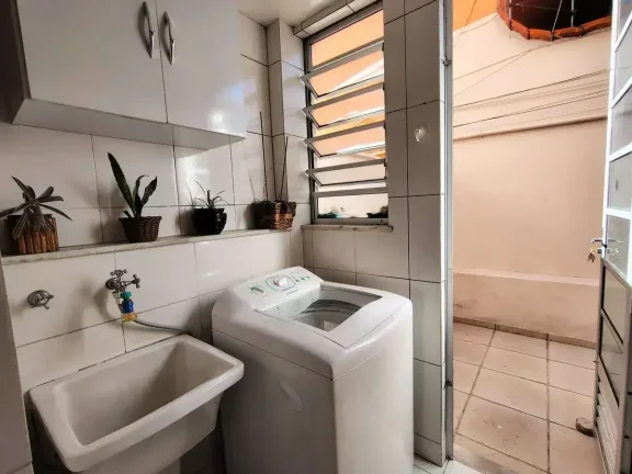 Imagem Excelente Apartamento com 3 Dormitórios (1 Suíte), com Acabamento Moderno