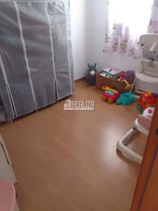 Imagem Aluguel de Apartamento com 2 Dormitórios no Condomínio Residencial Veneza, no bairro Vila Arquelau - Uberaba