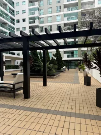 Imagem Apartamento mobiliado com 3 dormitórios sendo 1 suítes e 2 vagas de garagem em Itajaí/SC