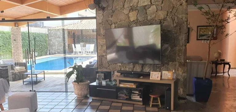 Imagem Casa à venda em rua pública no bairro Coroa do Meio