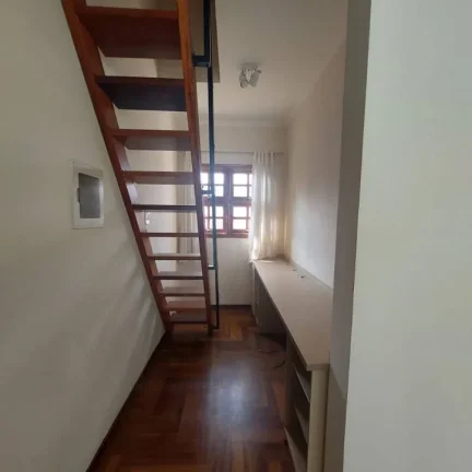 Imagem Casa Sobrado, 3 Dormitórios ( 1 Suíte),275m², Condomínio San Marino, Sjc.