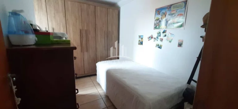Imagem Apartamento com 2 dorm sendo 1 suite na Av da Saudade