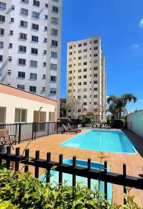 Apartamento com 2 dormitorios semi mobiliado