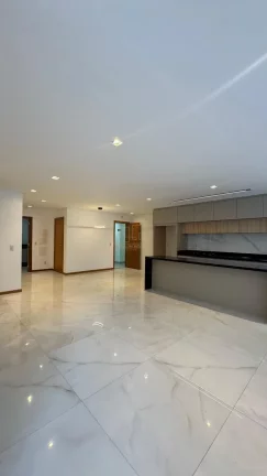 Imagem Apartamento de Alto Padrão 4 quartos no melhor da Praia da Costa no Ed. São Migu
