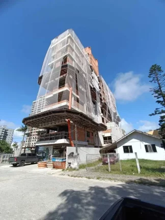 Imagem Apartamento com 2 dormitórios sendo 1 suíte e 1 vaga de garagem, Porto Belo/SC