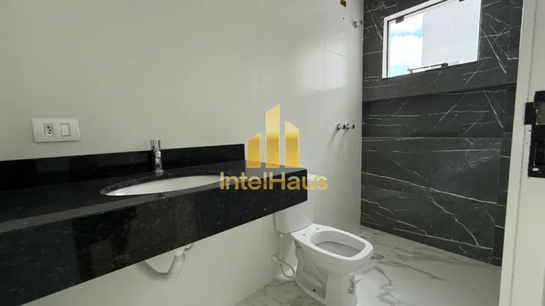 Imagem Sobrado novo em condomínio no Alto Boqueirão, com aproximadamente 88 m² privativos, distribuídos...