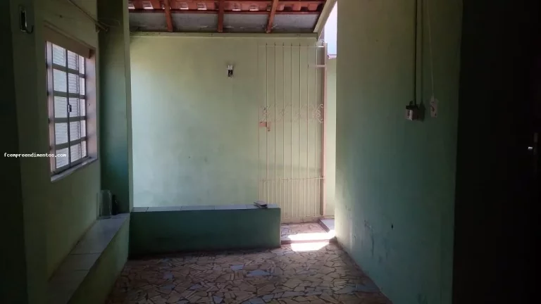 Imagem Casa para Venda em Iracemápolis, Jardim Iracema, 2 dormitórios, 1 banheiro, 1 vaga