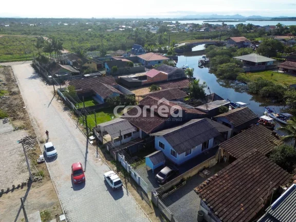 Imagem Casa à beira rio | Centro | Bal. Barra do Sul