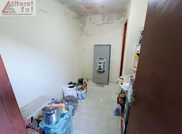 Imagem Casa à venda em Praia Grande-SP 2 dorms mais Edícula com Suíte