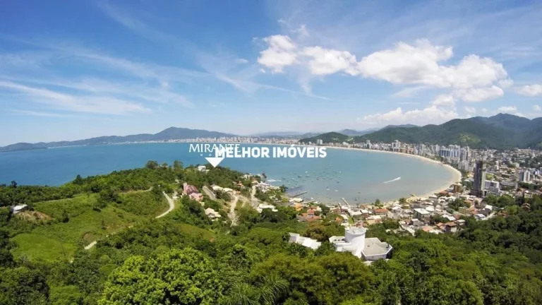 Imagem Casa Alto Padrão à Venda com 04 Suítes e Linda Vista Mar localizado em Itapema - SC