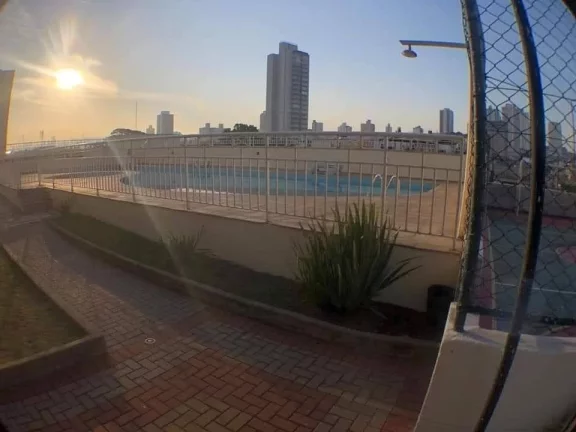 Imagem Apto com 64m2 contendo 3 quartos com 1 suíte com armário embutido, sala, cozinha planejada, 1 vaga...