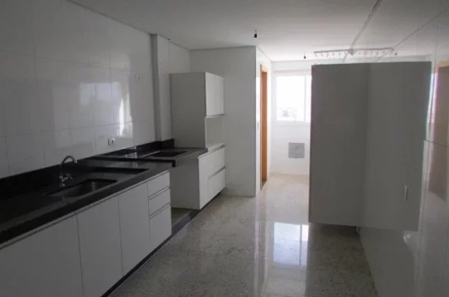 Imagem Apto novo com 109m² em região central , com 02 vagas de garagem, sala 02 amb. cozinha planejada e ...