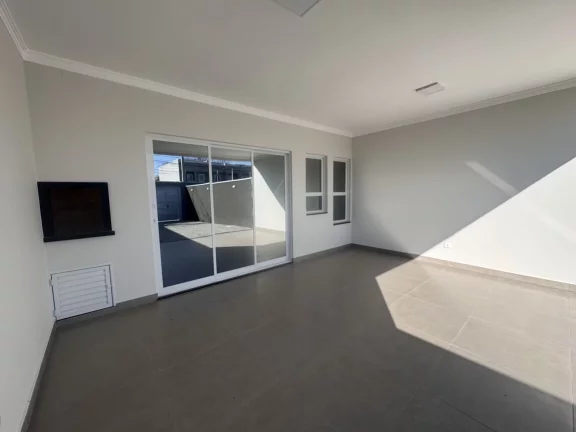 Imagem Casa para Venda em São José dos Pinhais, Cidade Jardim, 3 dormitórios, 1 suíte, 2 banheiros, 2 vagas