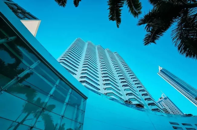 Imagem Apartamento Vista Mar com 3 dormitórios sendo 1 suíte e 1 vaga de garagem em Balneário Camboriú