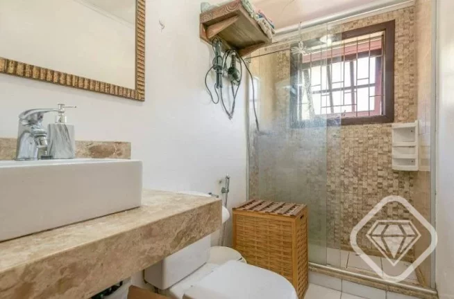 Imagem Espaço, sol e lazer para sua família viver bem!

Linda casa em condomínio, localizada no Green Hi...