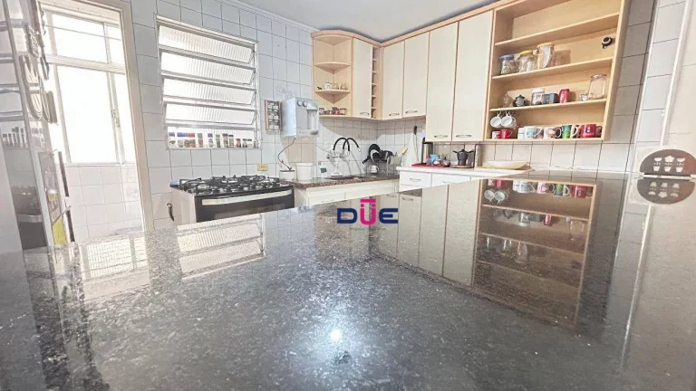 Imagem Apartamento com 2 dormitórios à venda, 85 m² por R$ 585.000,00 - Gonzaga - Santos/SP