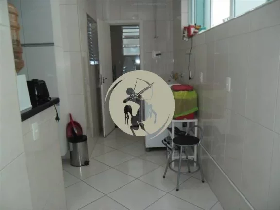 Imagem EXCELENTE APARTAMENTO, PRÓXIMO AO ORQUIDÁRIO A MEIA QUADRA DA PRAIA, 2 VAGAS EM ÓTIMO ESTADO. VIS...