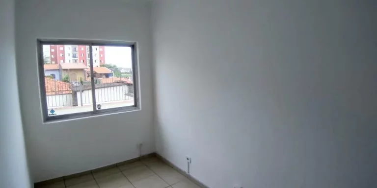 Imagem Sobrado com 4 dormitórios à venda, 212 m² por R$ 1.100.000,00 - Centro - Suzano/SP