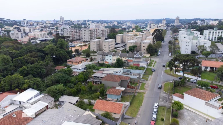 Imagem Terreno ZR4 à venda, 1592 m² por R$ 3.000.000 - Tingui - Curitiba/PR