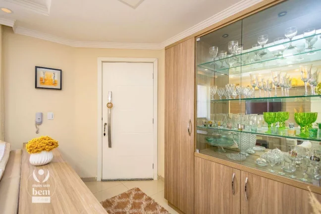 Imagem Sobrado com 3 dormitórios à venda, 162 m² por R$ 1.100.000,00 - Xaxim - Curitiba/PR