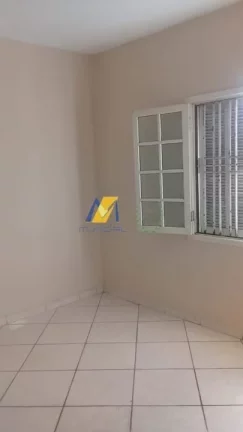 Imagem Sobrado à Venda com 100m², 3 dormitórios, 1 suíte, 1 sala e 3 vagas!!!