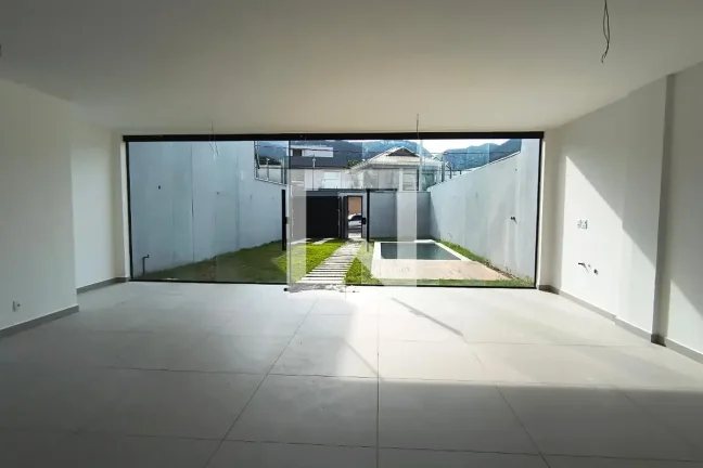 Imagem Casa à Venda - Vargem Grande, 4 Quartos, 210 m2