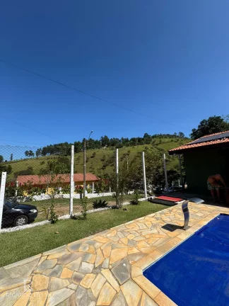 Imagem Maravilhosa chacara em Atibaia com 1100m² e 150m² de area construida - 3 Dormitorios sendo uma suite - A VENDA!!!